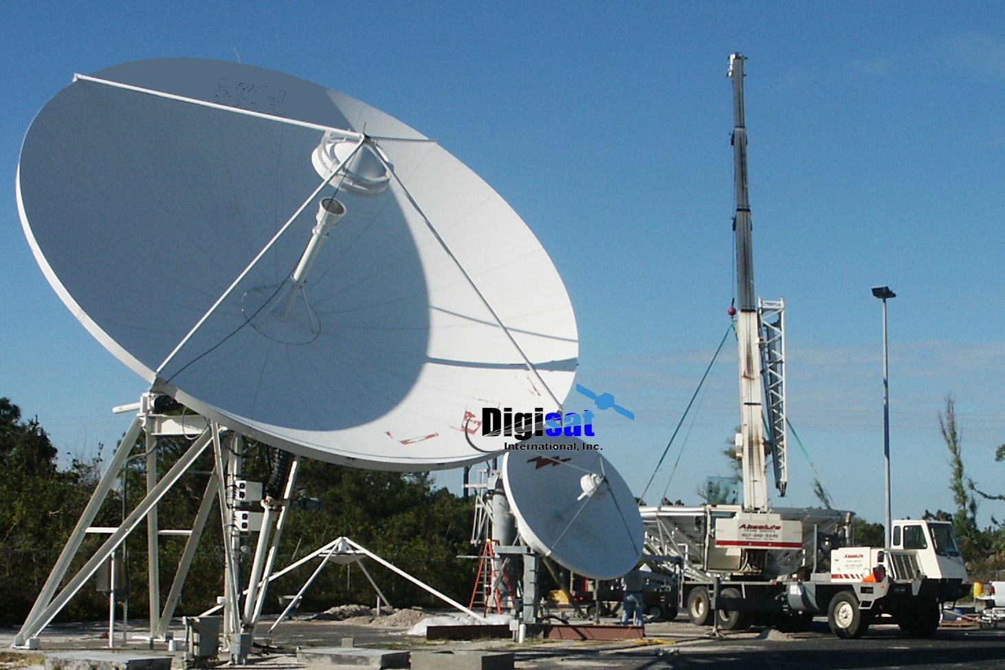 Satellite Earth Station Antenna Repair Services